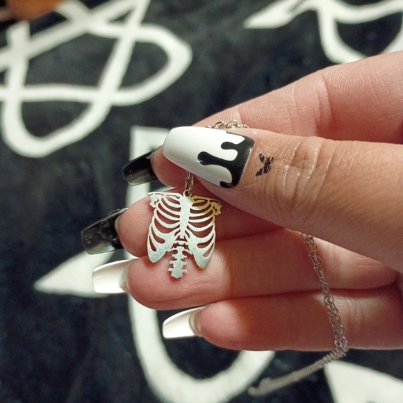 2/$20 Silver Rib Cage Pendant Necklace - Picture 2 of 5